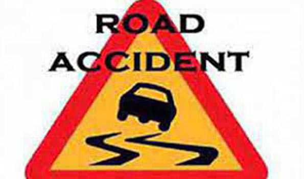 4 of family killed in road mishap at J&K