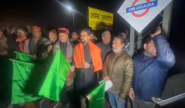 Anurag Thakur flags off special train from Himachal to Ayodhya