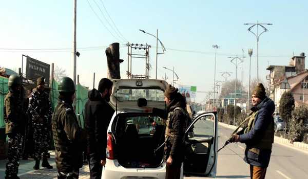 Srinagar: After non local killings, IGP asks officers to remain ever vigilant
