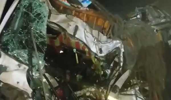 AP: 7 killed as private bus rams lorry