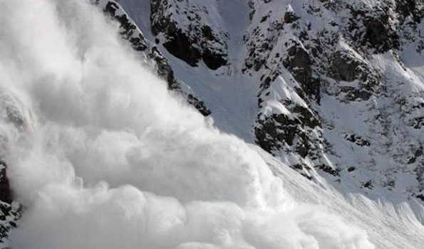 Amid wet weather forecast, avalanche warning issued for 8 J&K districts