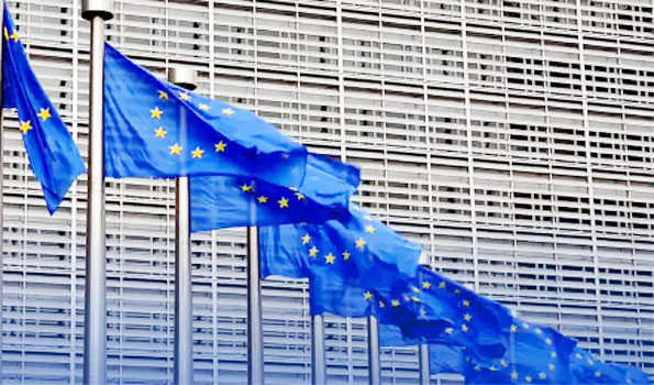 EU extends sanctions against Russia