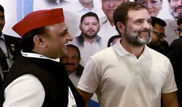 SP, Cong announce alliance for LS polls in UP, Cong to contest on 17 seats