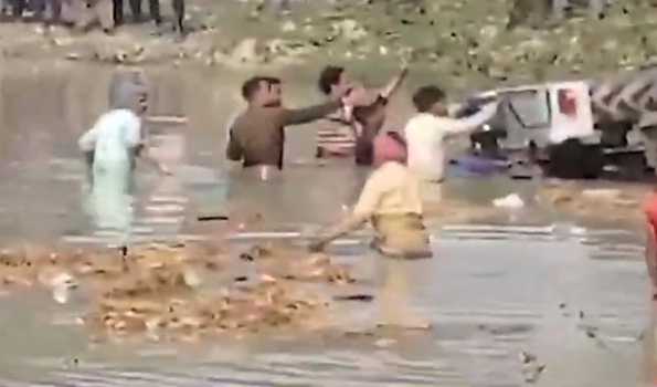 15 die after tractor-trolley falls into pond in UP