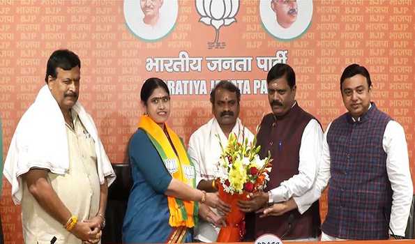 Congress MLA  from Tamil Nadu S Vijayadharani joins BJP