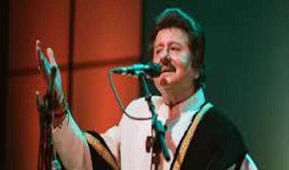 Maha CM pays tribute to veteran singer Pankaj Udhas