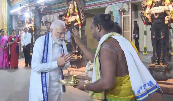 PM Modi offers worship at Sri Meenakshi Sundareswarar Temple