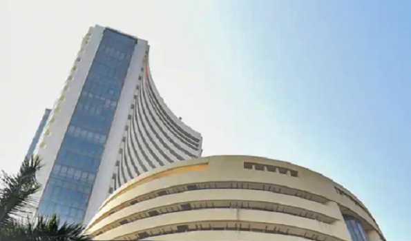 Sensex crashes 790.34 pts