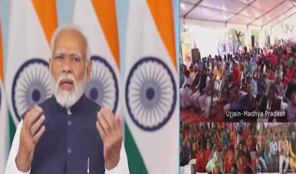 Crossing the 400-seat mark is people’s slogan: PM Modi