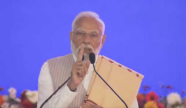 PM Modi unveils development projects worth over Rs 15,000 Cr for Bengal