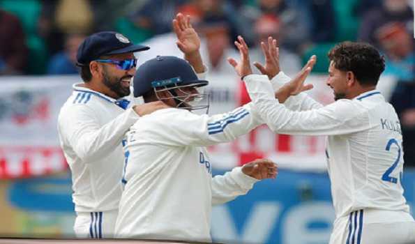 Crawley cracks fifty but late strikes by Kuldeep prevent Eng