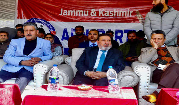 Bukhari urges people not to allow traditional parties in J&K to deceive them once again