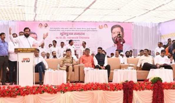 Maha CM launches veiled attack on Shiv Sena (UBT) chief