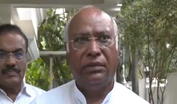 Five gurantees: Cong pledges to review Modi govt