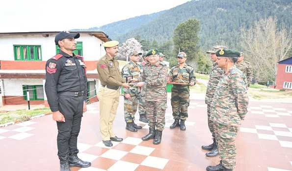 White Knight Corps Army Commander lauds exuberance of trainees at Doda’s battle school