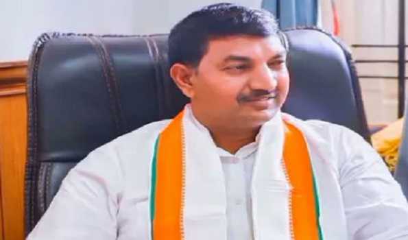 Cong announces Gowtham as party candidate for Kolar LS seat