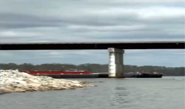 US: Barge crashes into bridge in Oklahoma