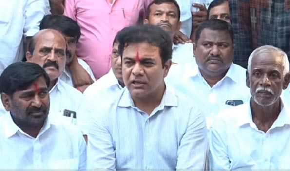 KTR criticises state Cong govt over agricultural crisis