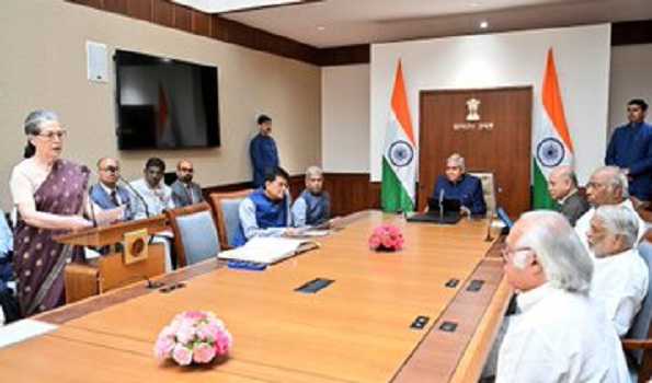 Sonia Gandhi takes oath as RS Member