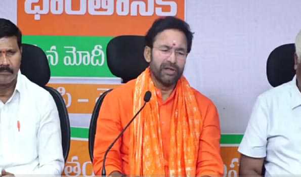 Telangana BJP chief challenges Rahul Gandhi to debate on Cong manifesto