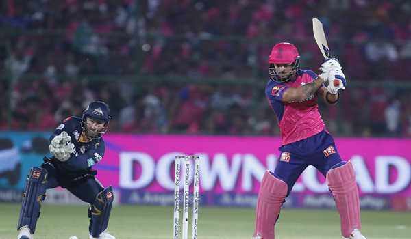 Gujarat Titans end Rajasthan Royals' winning streak