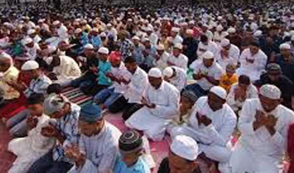 Muslims offer Eid ul Fitr prayers at mosques across Telangana