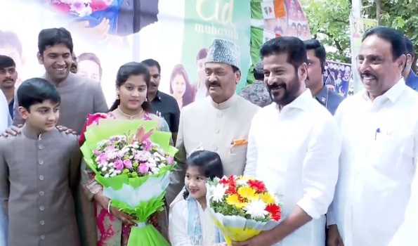Hyderabad: CM, Sr Congress leaders attend Eid celebrations at Shabbir Ali's residence
