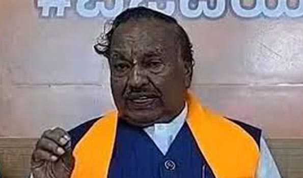 I am fighting against dynastic control of Yediyurappa's family: Eshwarappa