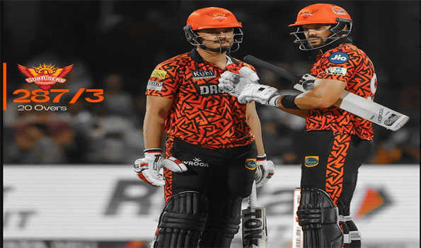 SRH break own record by scoring 287/3 against RCB