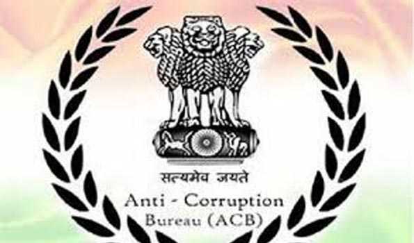 Telangana: ACB catches TSRTC Huzurabad Depot Manager accepting Rs 20,000 bribe