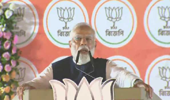 Bengal becomes safe refuge for infiltrators : PM Modi