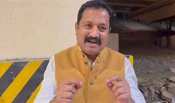 Maha Congress spokesperson demands to cancel candidature of Eknath Shinde