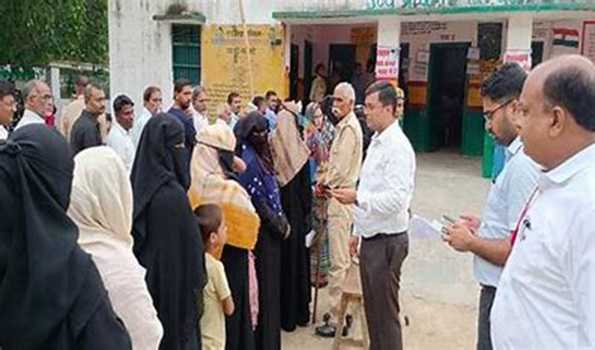 UP: Around 25.2 pc votes polled on 8 seats till 11 am