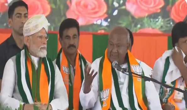 PM Modi converted 'chembu' into 'akshaya patra': Deve Gowda at NDA rally