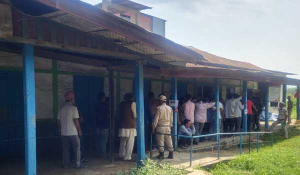 Manipur: Re-polling underway in 11 polling stations