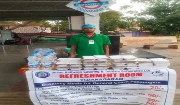 ECoR offers economy meals for passengers at nine stations in summer