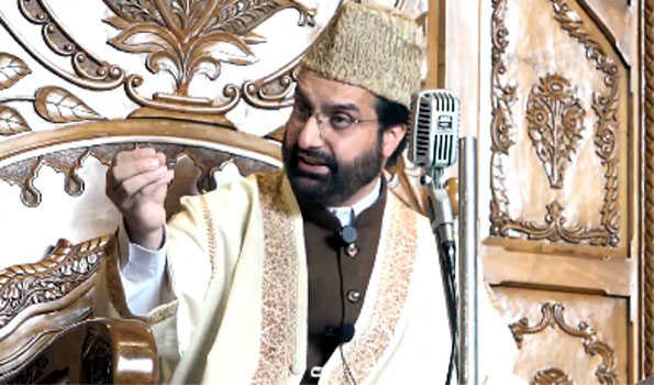 Mirwaiz castigates authorities for the electricity crisis in Kashmir