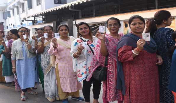 Bengal witnesses peaceful second phase LS polling ; Around 72 pc turnout