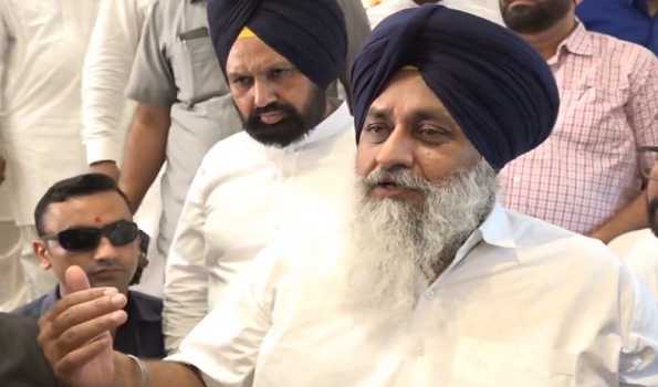 Governance in Punjab paralysed  : Badal