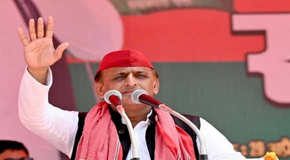 UP :BJP wants to destroy the Constitution: Akhilesh