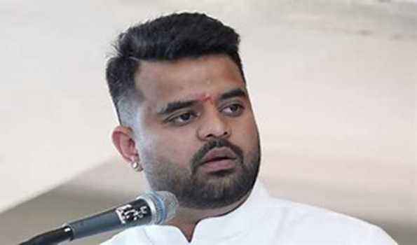 Sleaze clips solely handed to BJP