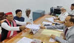 UP : Akhilesh Yadav files nomination from Kannauj seat