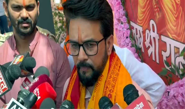 Cong wants to divide country into pieces: Anurag Thakur