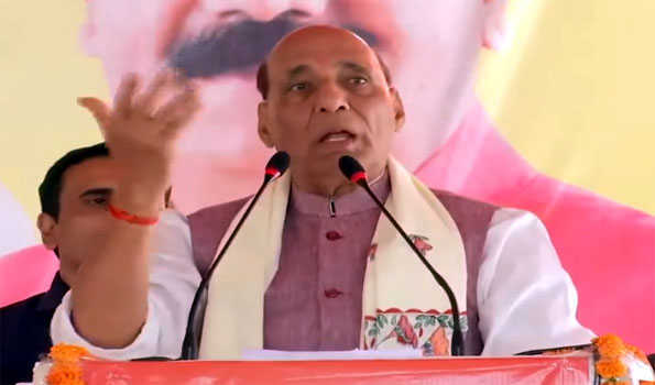 Cong will be extinct like dinosaurs: Rajnath