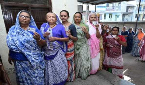 Around 9.87 pc voting till 9 am in Gujarat