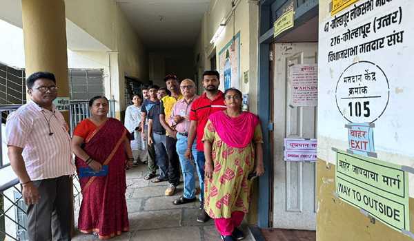 Around 18.17 pc voting recorded till 11 am in Maha LS polls