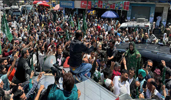Parra ‘symbol’ of challenges faced by Kashmiri youth after 2019: Mehbooba Mufti