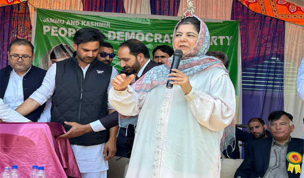 BJP facing its worst defeat in 3 phases of LS elections: Mehbooba Mufti