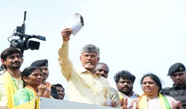 AP Government's poor quality liquor spoiling health : Naidu