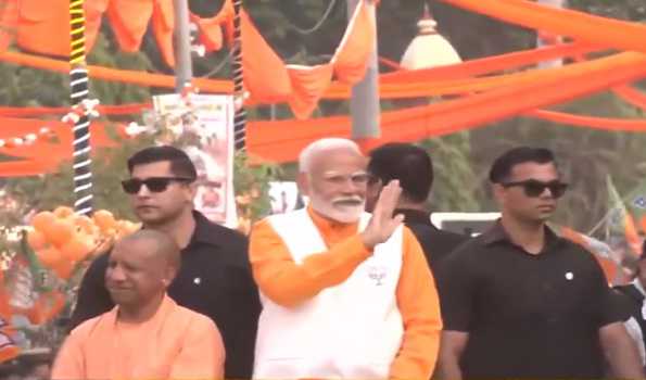 PM holds mega roadshow on the eve of nomination